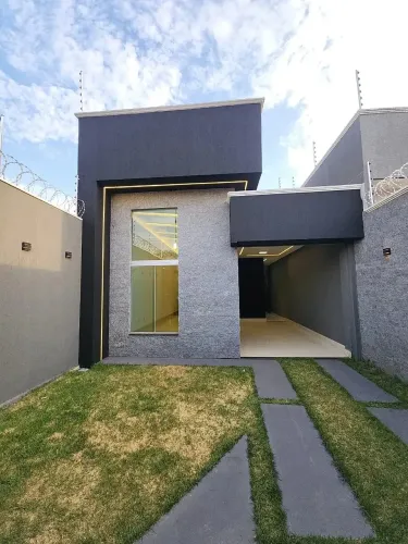 LINDA CASA A VENDA NO SETOR PARQUE DAS FLORES GOIANIA