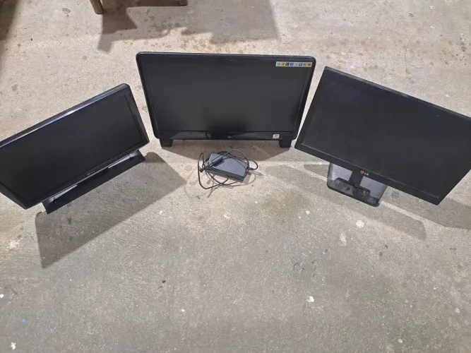 2 Monitor + 1 All In One,  Detalhes 