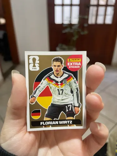 FIGURINHA LEGEND OURO WIRTZ