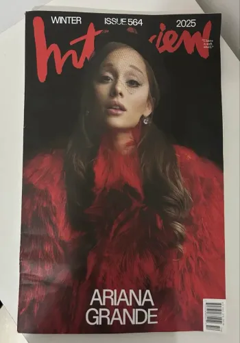 Revista Ariana Grande Interview Magazine LEIA A DESCRIÇÃO