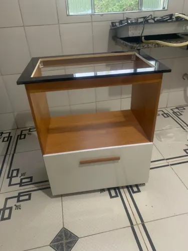 Balcão com espaço para Cooktop e forno