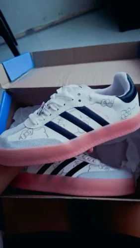 Tênis Adidas Samba Hello Kitty