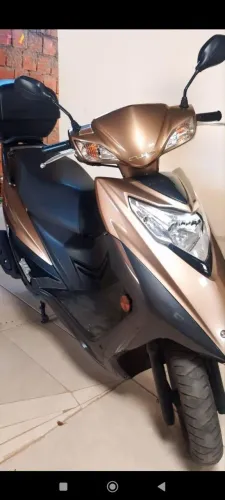 Vendo uma linda scuter