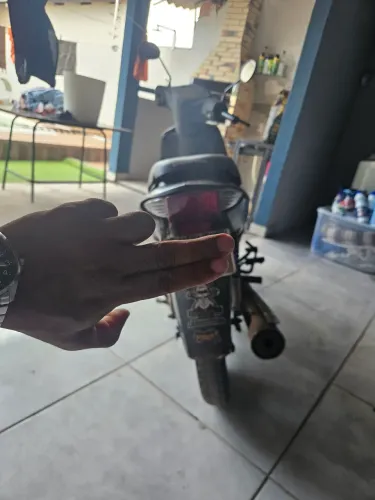 Vende-se Honda Biz 125 no precinho
