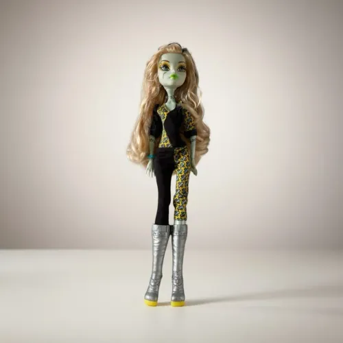 Boneca Frankie Fraky Fusion Moster Hight 