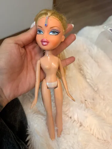 Boneca bratz Cloe genie magic