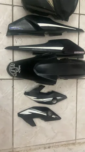 Carenagens da Cg 160 fan + kit 4 piscas led R$ 110.