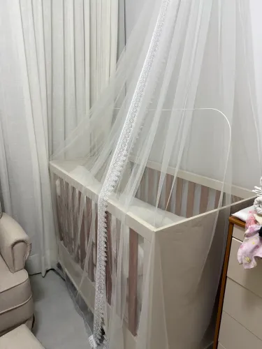 Berço de Bebê com colchão e mosqueteiro