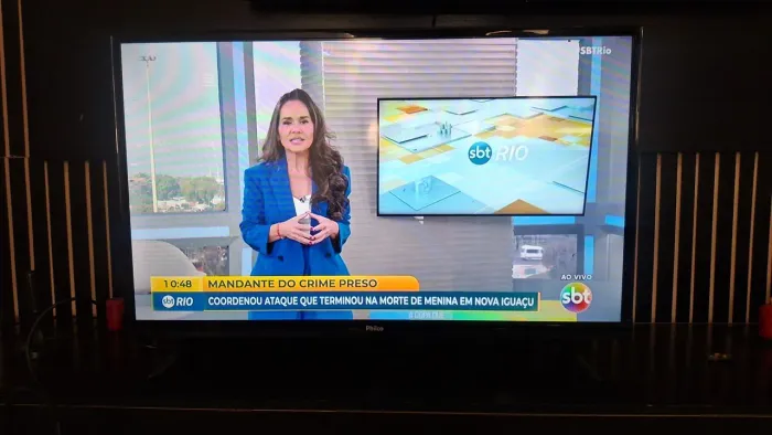 Tv 32 polegadas,não é smart,funcionando perfeitamente 