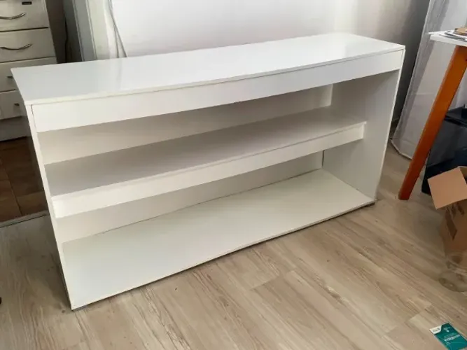 Rack para TV / Estante para Sala Branca em MDF - Ótimo Estado