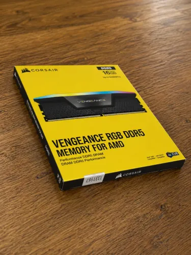KIT Memoria Ram 16gb DDR5 6000mhz CL 36 (2x8) Corsair Vengeance RGB