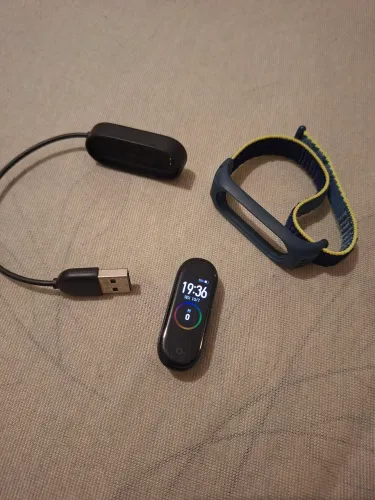 Xiaomi Mi Smart Band 4