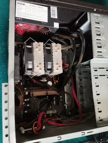 CPU DDR4 com 4GB ram 