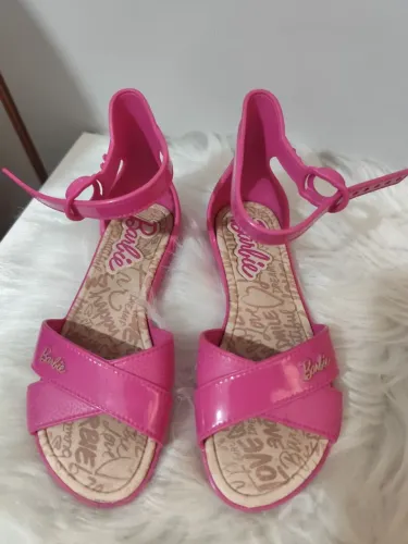 Sandália Barbie tamanho 28