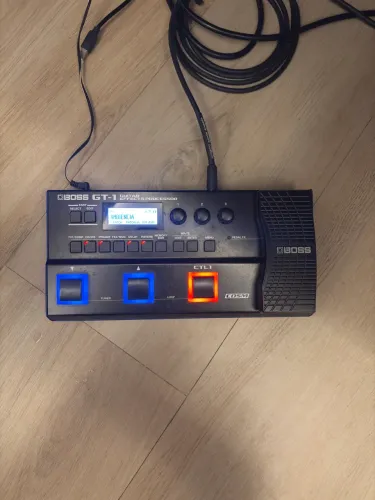 pedaleira boss gt-1 para guitarra 