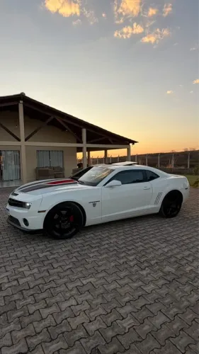 Camaro motor V8