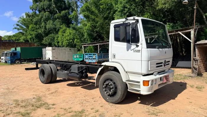 MB 1728 4x2 2003 Revisado Caminhão Toco No Chassi