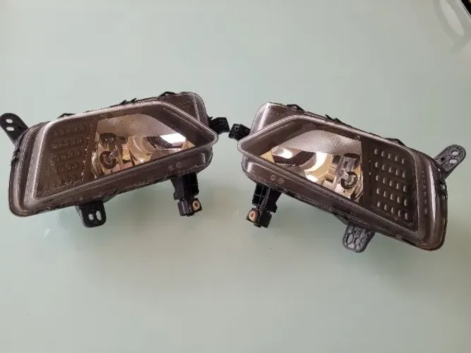 PAR DE FAROL AUXILIAR ORIGINAL VW - POLO/VIRTUS SEM DRL