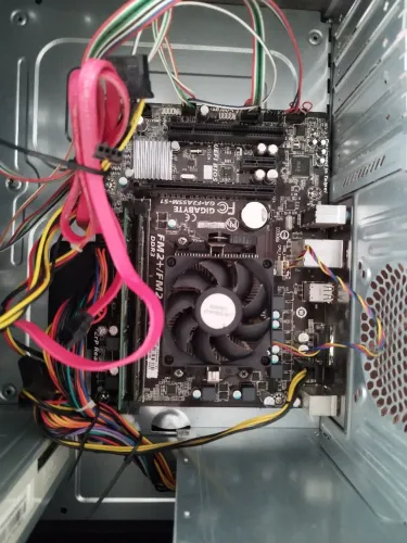 Kit placa mãe Gigabyte fm2 + AMD A4 + 8gb Ram + estabilizador