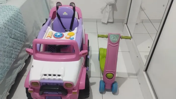 CARRINHO DE PASSEIO E PATINETE