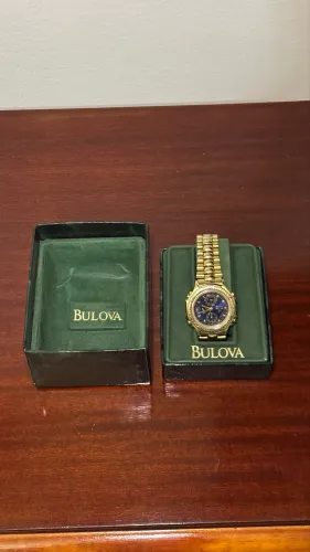 Relógio Bulova Vintage Quartz C135 Dourado - Anos 90 + Caixa