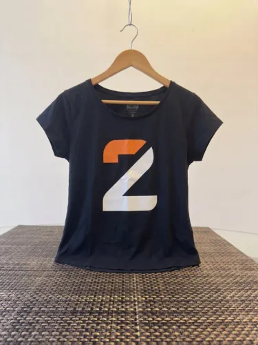 Camiseta Feminina Blizzcon 2019 Ovwewatch 2 (Nunca Usada)