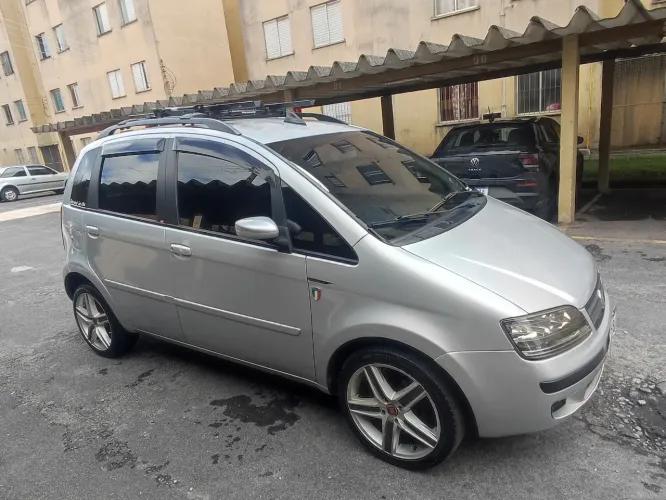 Fiat Idea ELX 1.4 MPI Fire Flex 8V 5P 2010