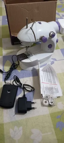 Mini Máquina de costura