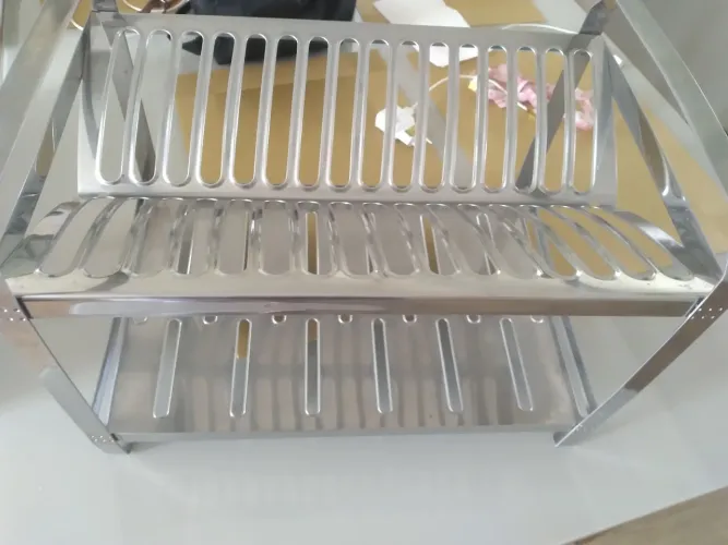 Esvorredor de louca de inox 2 andares tamanho 42 de comprimento 28 de larg e 30 de altura