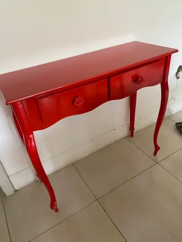 Aparador mesinha de sala vermelho