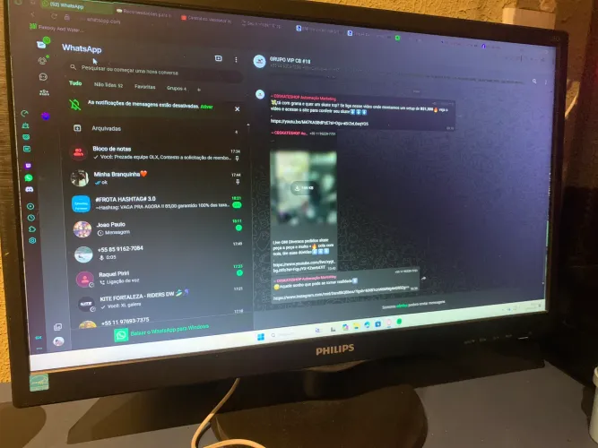 Monitor 64HZ PHILIPS