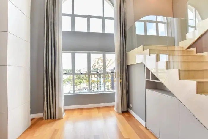 Bigorrilho, Cobertura duplex, piscina, 4 suítes, 5 vagas de garagem com 367m² de área priv