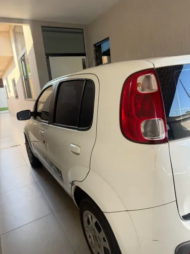 Fiat Uno Vivace/rua 1.0 EVO Fire Flex 8V 5P 2011