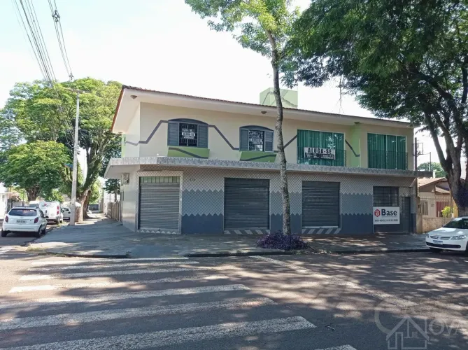 Sobreloja para locação em Maringá, Zona 05, com 3 quartos, Churrasqueira e Terra