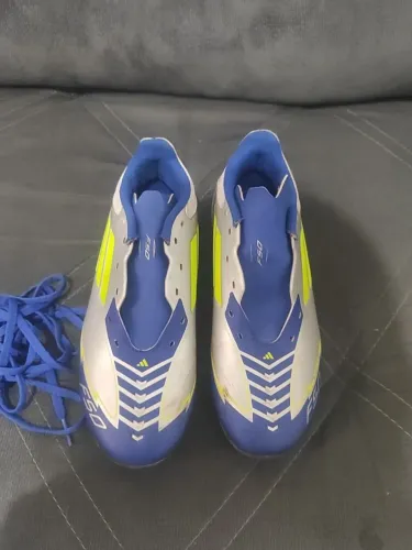 Chuteira F50 Adidas campo infantil