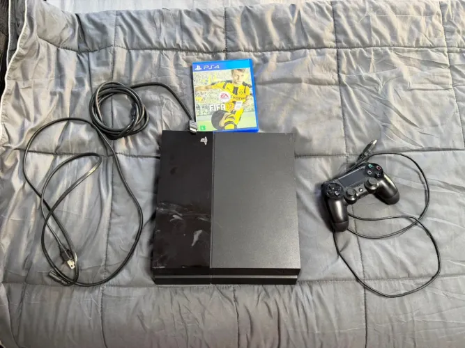 Ps4 c/ 1 controle + jogos