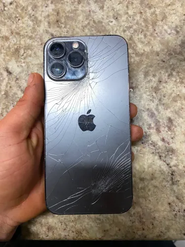 iPhone 13 Pro Max - Com Defeito na Tela e Traseira Quebrada