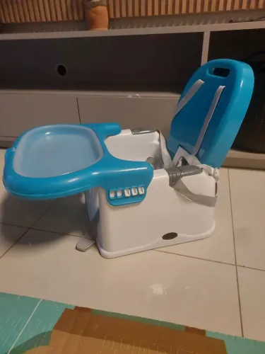 Cadeirinha de alimentação