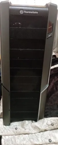 Thermaltake full tower com 6 fans
