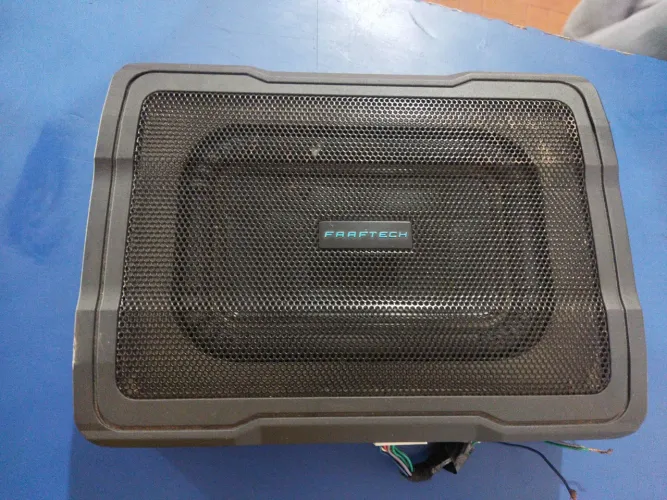 Caixa de sub faffetec 100w