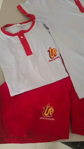 Uniforme UP tam G seminovo - VV