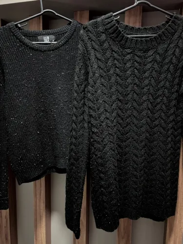 Kit 2 (duas) blusas de tricô na cor preta (Hering e Girl Talk)