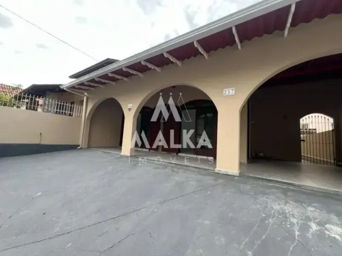 Casa para Locação Comercial na Trindade Florianópolis