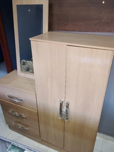 Cômoda guarda roupa entrego 