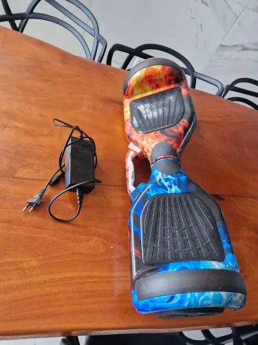 Vendo hoverboard/Skate elétrico, seminovo.