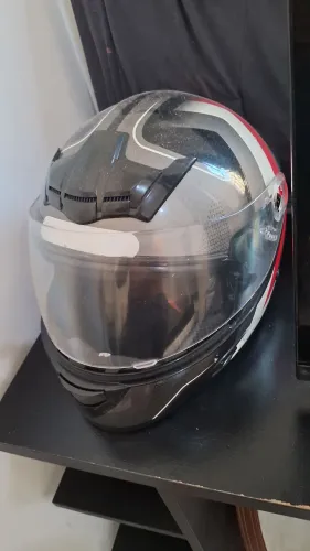 CAPACETE SEMI NOVO ZERO