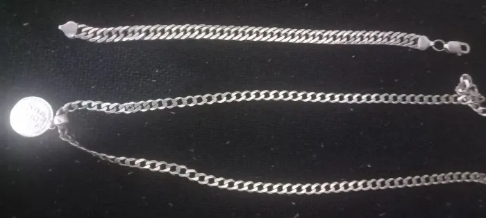 Corrente e pulseira de prata
