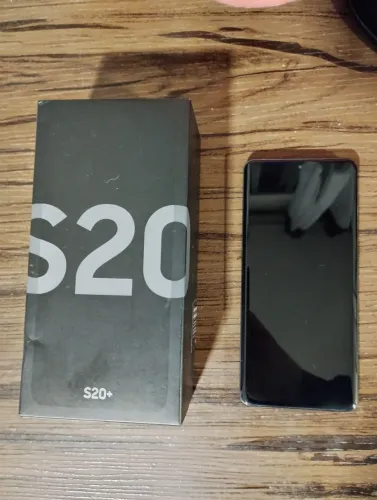 Smartphone Samsung S20 plus 128 gb 8gb memória tela e sensor de digital com defeito