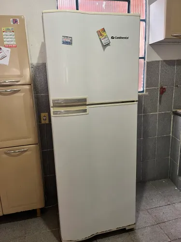 VENDO GELADEIRA CONTINENTAL