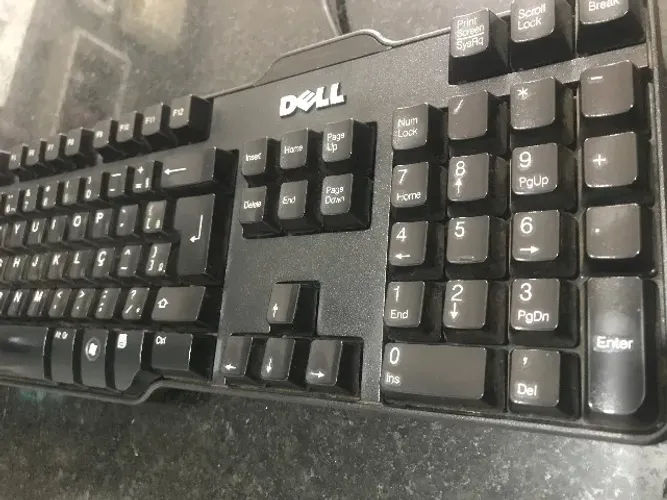Teclado Empresarial USB/Microsoft/Dell e Lenovo com fio, em Ótimo Estado